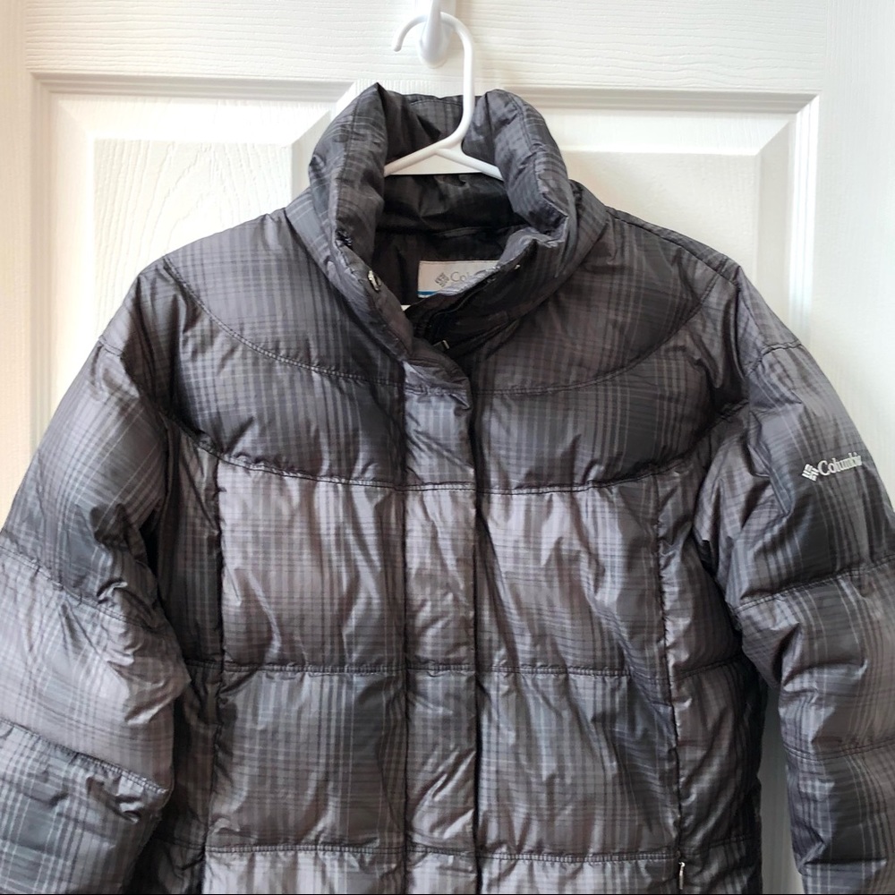 ⭐️ Woman’s Gray Plaid Columbia Omni Shield Down Puffer Coat Jacket Size MEDIUM - Picture 5 of 16